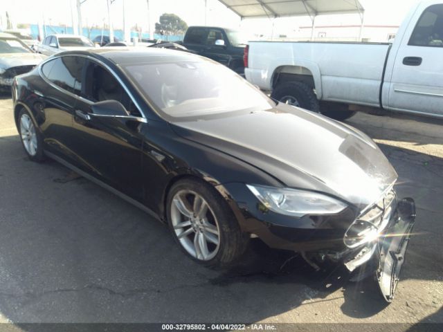 Tesla Model s (2015)
