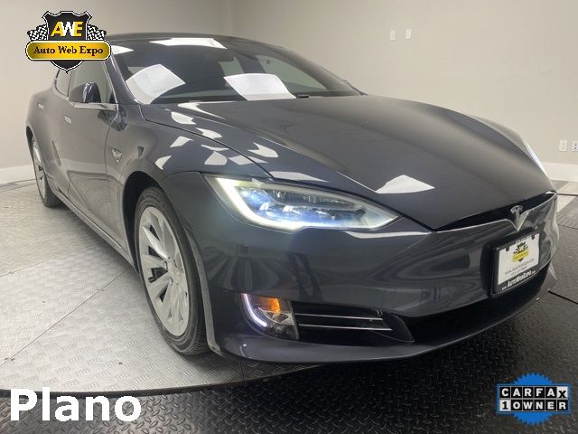 Tesla Model s (2018)