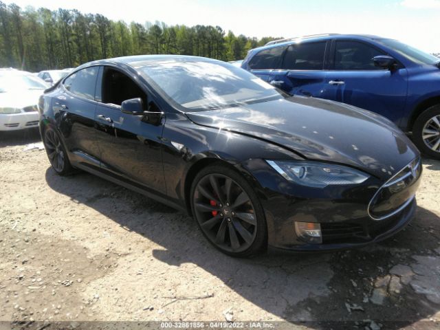 Tesla Model s (2015)