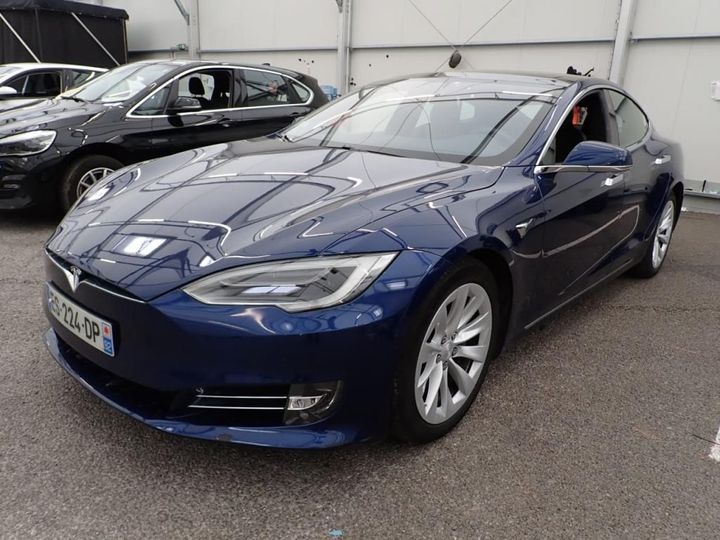 Tesla Model s (2017)