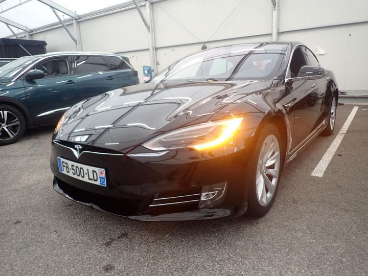 Tesla Model s (2018)
