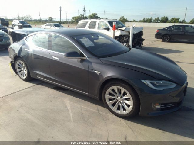 Tesla Model s (2016)