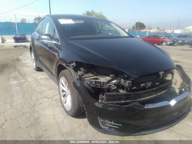 Tesla Model x (2016)