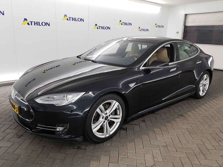 Tesla Model s (2016)