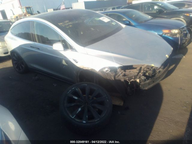 Tesla Model x (2017)