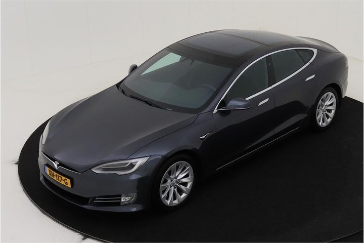 Tesla Model (2018)
