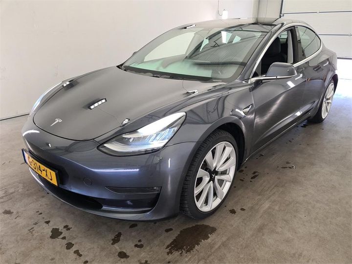 Tesla Model (2019)