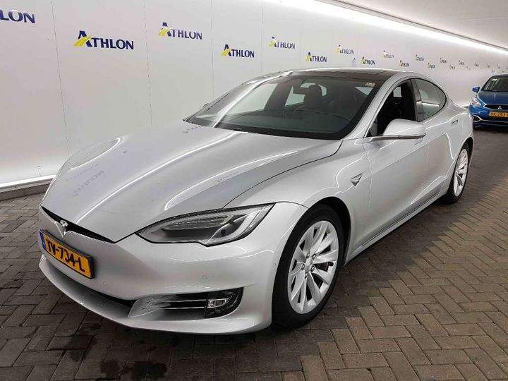Tesla Model s (2018)