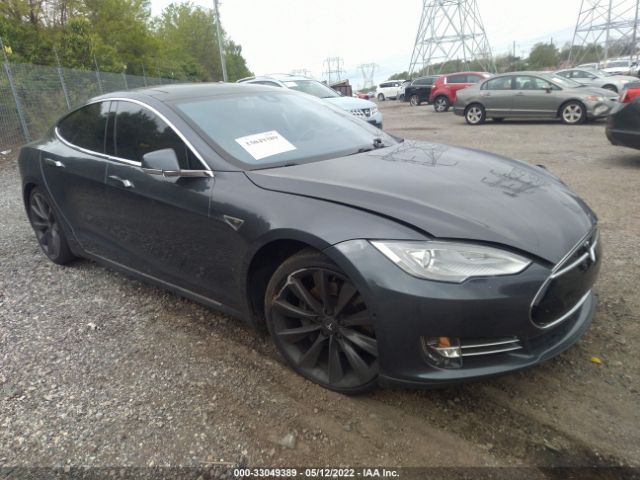 Tesla Model s (2015)