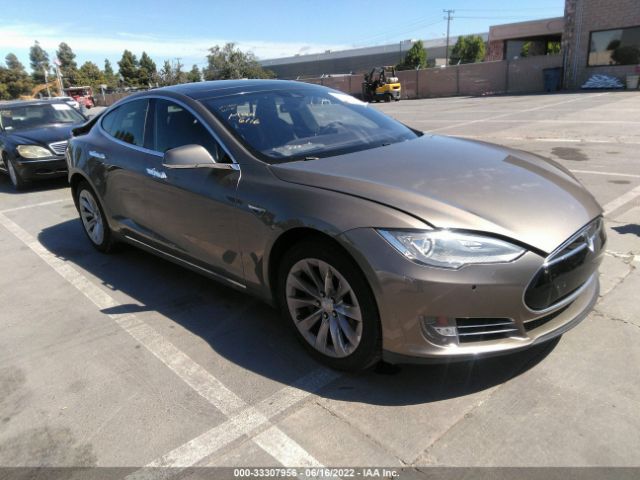 Tesla Model s (2015)