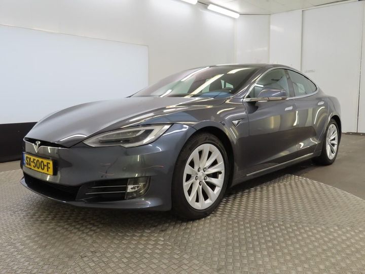 Tesla Model s (2018)