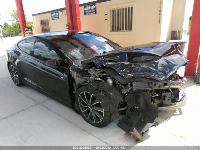 Tesla Model s (2015)
