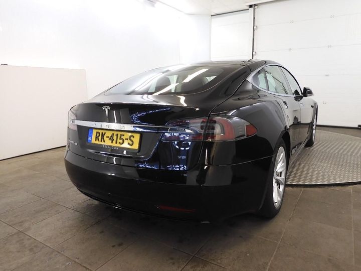 Tesla Model s (2018)