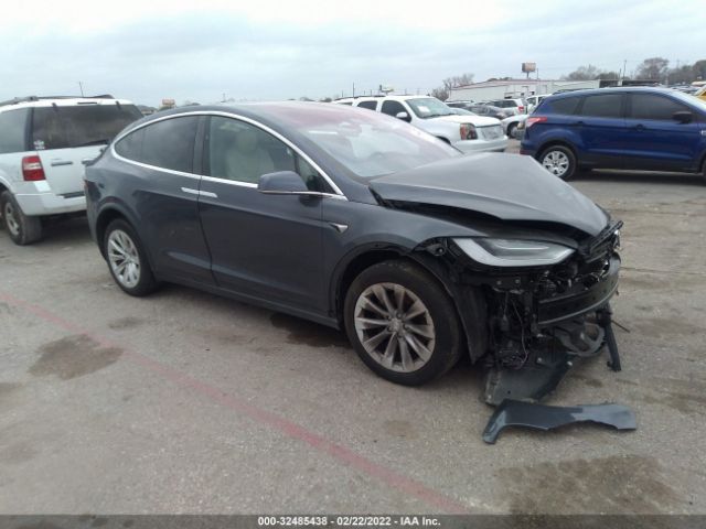Tesla Model x (2020)