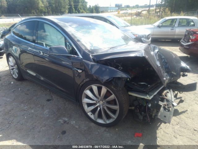 Tesla Model x (2017)