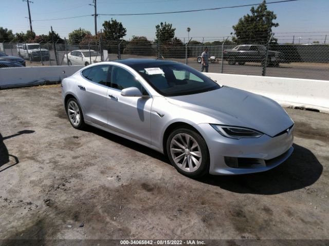 Tesla Model s (2017)