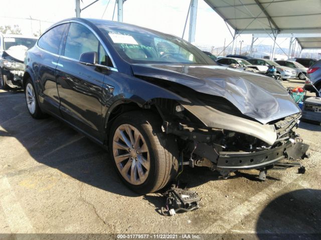 Tesla Model x (2020)
