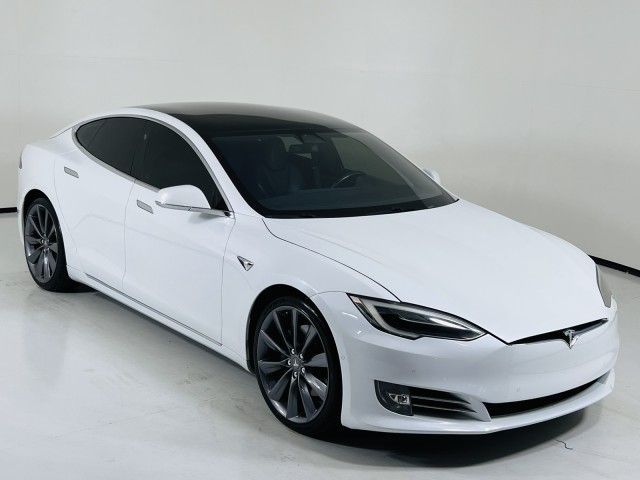Tesla Model s (2017)