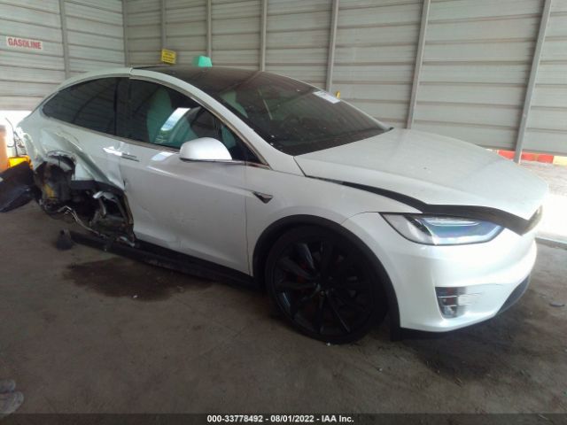 Tesla Model x (2020)