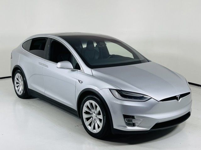 Tesla Model x (2017)