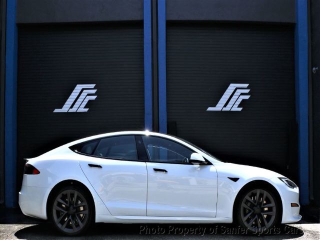 Tesla Model s (2021)