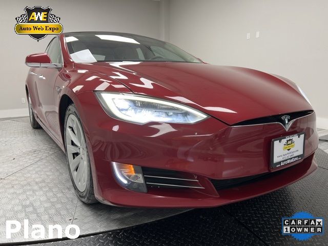 Tesla Model s (2018)