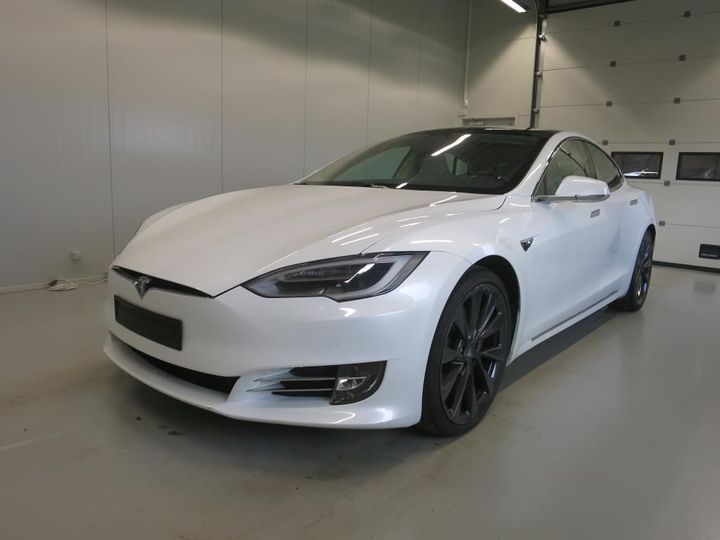 Tesla Model s (2018)