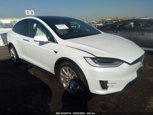 Tesla Model x (2020)