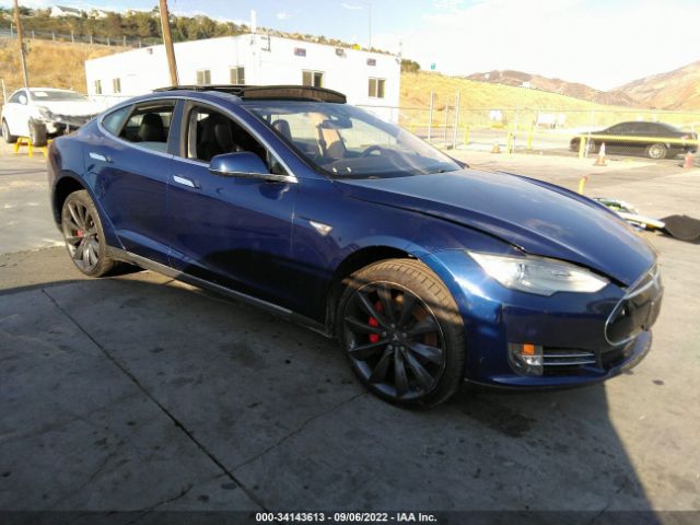 Tesla Model s (2015)