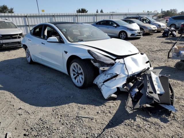 Tesla Model 3 (2022)