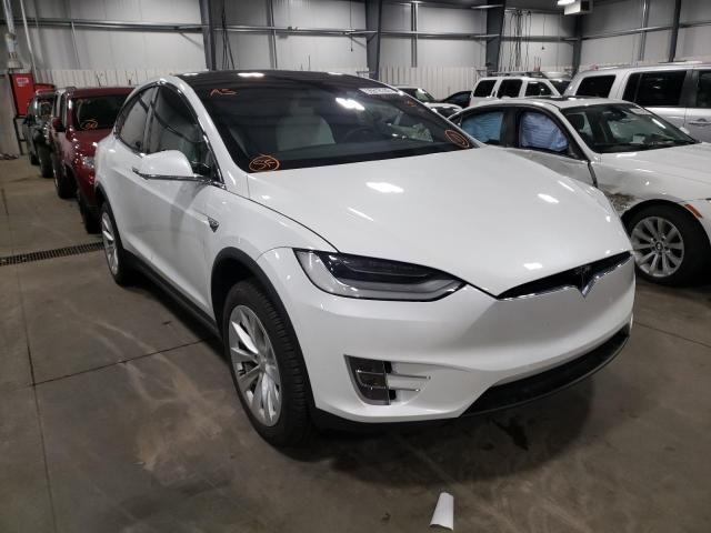 Tesla Model x (2020)