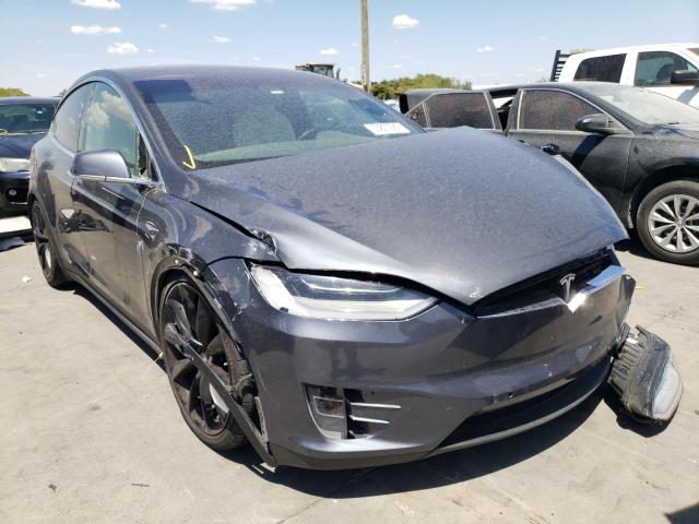Tesla Model x (2020)