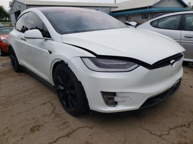 Tesla Model x (2016)