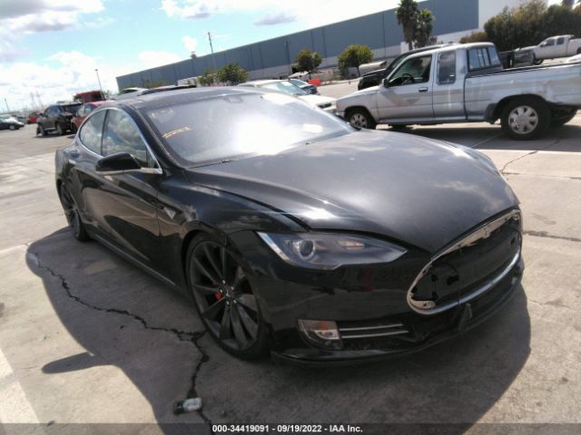 Tesla Model s (2015)