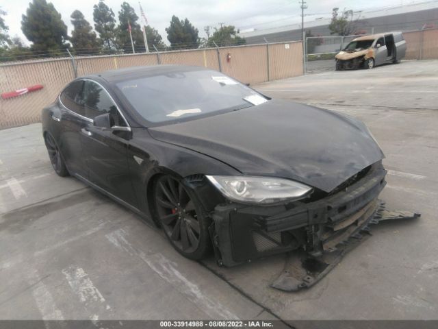 Tesla Model s (2015)