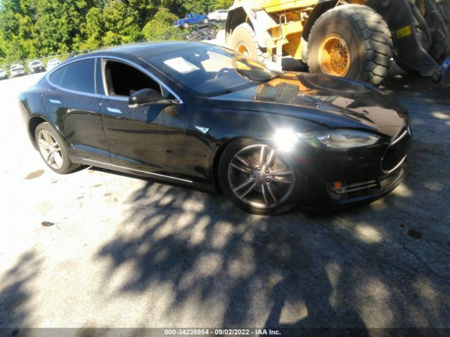 Tesla Model s (2015)