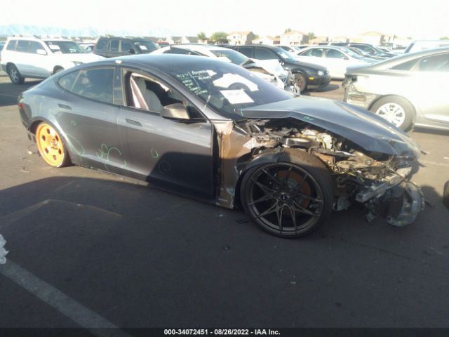 Tesla Model s (2022)