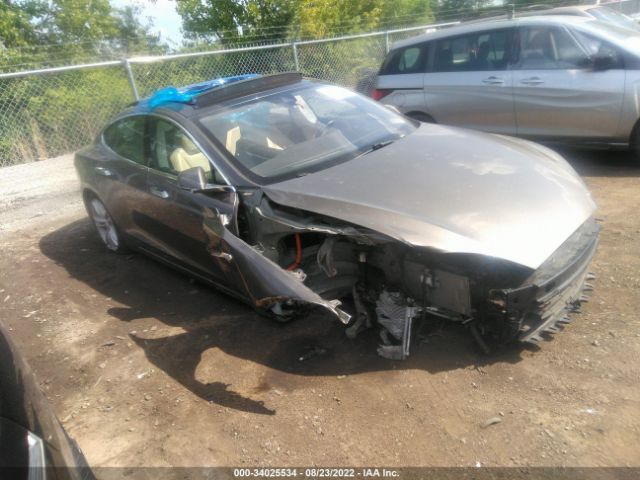 Tesla Model s (2015)