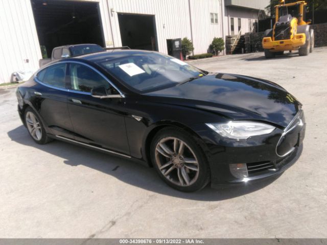 Tesla Model s (2015)