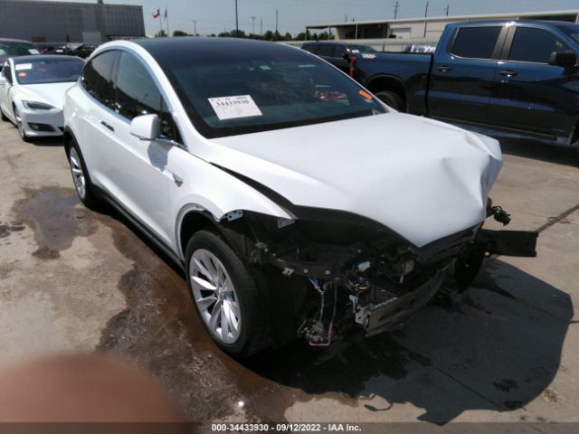 Tesla Model x (2020)