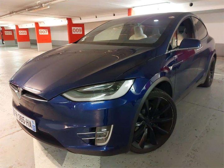 Tesla Model x (2020)