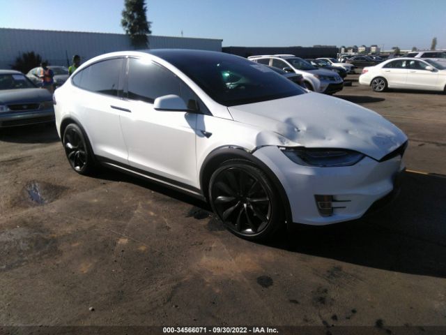 Tesla Model x (2020)
