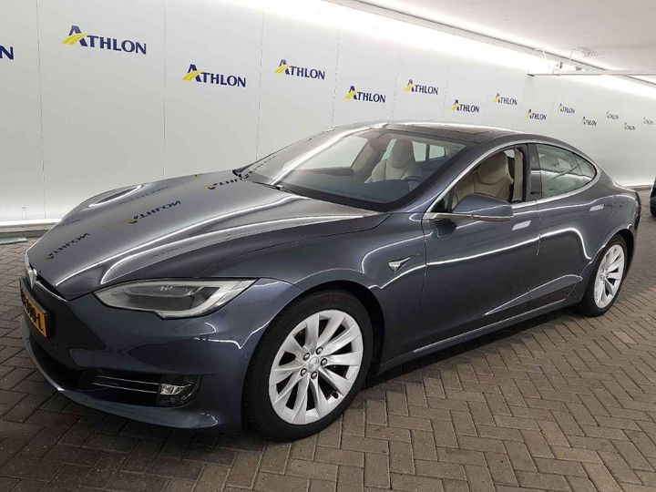 Tesla Model s (2017)