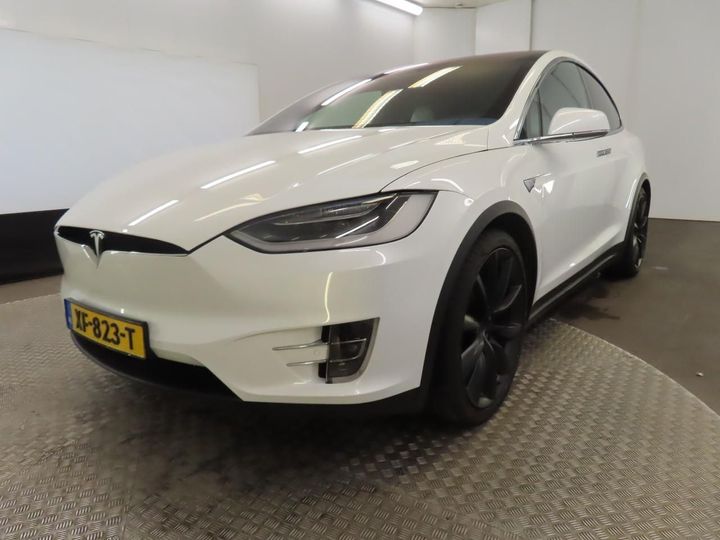 Tesla Model x (2018)