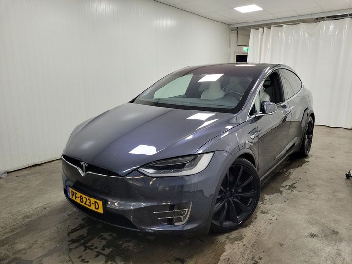Tesla Model x (2017)