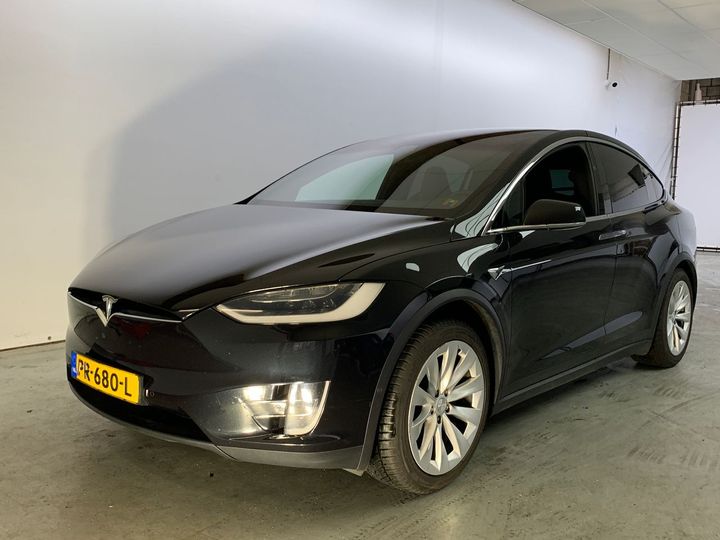Tesla Model x (2017)