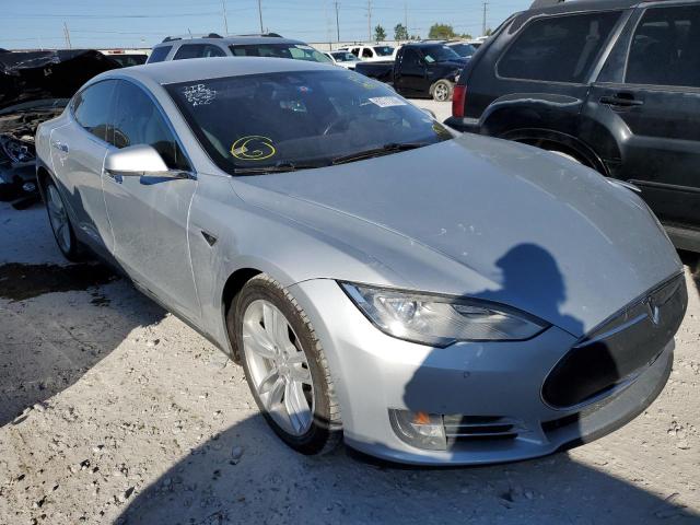 Tesla Model s (2015)