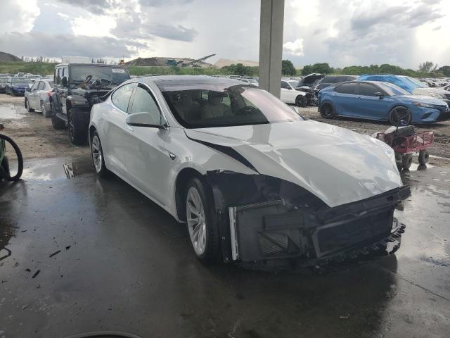 Tesla Model s (2017)