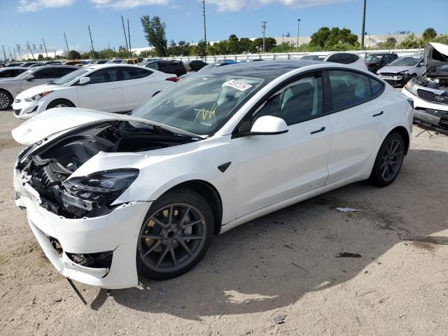 Tesla Model 3 (2021)