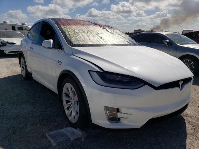 Tesla Model x (2020)